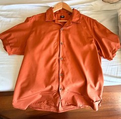 Uniqlo Men’s Short Sleeve Camp Collar Shirt in Burnt Orange, 50% Cotton 50% Moda