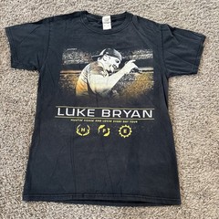 Luke Bryan 2017 Tour Tee Shirt Mens Small Black Huntin Fishin And Lovin Everyday