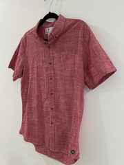 Almond Surfboards Chambray Shirt Men’s L Red Short Sleeve Button Down USA Made