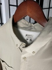 Columbia PFG Fishing Outdoor Shirt Sz L Beige Omni Shade Shield Vented Gorpcore