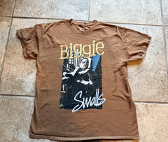 The Notorious B.I.G. Men’s Brown Graphic Print Crew Neck Short Sleeve Tee L
