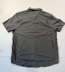 VRST Men’s Medium Refined Knit Button Down Short Sleeve Shirt Resortwear NWT