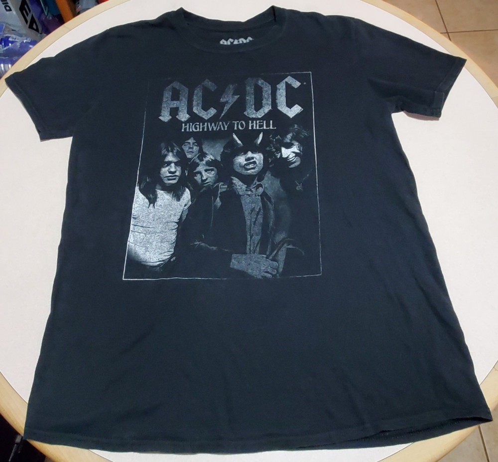 AC/DC Highway to Hell Black Graphic Cotton Crew Neck T-Shirt Men’s L