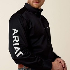 Ariat Men’s Long Sleeve Button-Up Shirt Black