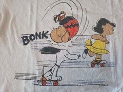NWT JUNK FOOD Peanuts Classic Charlie Brown, Snoopy And Lucy Tee T-shirt, Medium