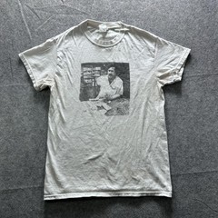 Gildan Shirt Mens Small Beige Photo Man Money Graphic Tee Gun Back Double Sided
