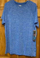 New With Tags 32 Degrees Cool Blue Eyes T-Shirt Crew Neck Short Sleeve Size M