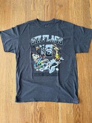 $5 T-Shirt! Six Flags Looney Tunes Bugs Daffy Taz Gray Cotton Size L Pre-Owned