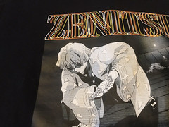 UT Uniqlo Zenitsu Shirt Adult Medium Black with Graphics Ichino