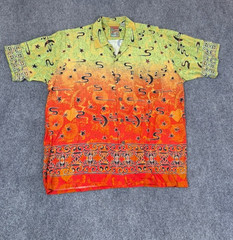 Pineapple Connection Men’s Button Up Hawaiian Shirt Green Red Ombre Size L