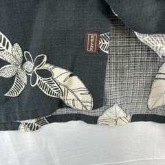 Tommy Bahama Relax Button Shirt Mens M Black Tropical Leaf Floral Aloha Camp