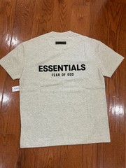 Essentials Set T-shirt and Short in Light Oatmeal (size S)