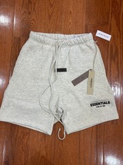 Essentials Set T-shirt and Short in Light Oatmeal (size S)