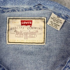 Vintage Levis Denim Shirt Mens Medium Light Wash Blue Cotton Button Down Faded
