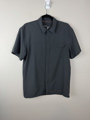 Arc’Teryx Skyline Gray Short Sleeve Performance Shirt Men’s Sz M
