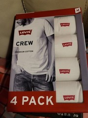 NIB 4 Pack Levi’s Crew Neck White Under Tee T-Shirts Mens Medium Premium Cotton