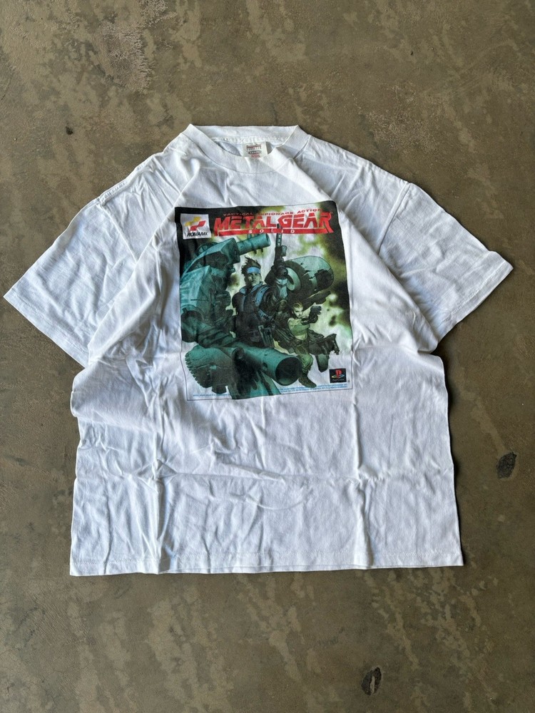 metalgear solid videogame playstation graphic tee vintage 1998