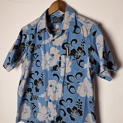 Pineapple Connection Hawaiian Shirt Mens Small Blue Button Up S/S Floral Print