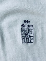John Galliano 1980s Atelier‑exclusive Embroidered Polo — Vintage White —One Size