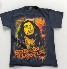 Vintage Y2K Zion Rootswear Bob Marley Burnin and Lootin Black Graphic Tee Men S