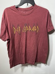 Def Leppard Men’s Red Graphic T-Shirt Size L