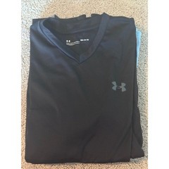 Under Armour Brand, (3 Total) Heat Gear Tee Shirts, Men’s Size Medium