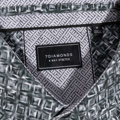 NWT 7 Diamonds Track Stars 4 Way Stretch Short Sleeve Button Shirt Diamond Med