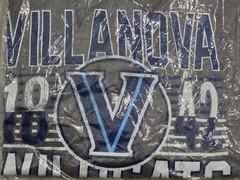 New Villanova Wildcats T-Shirt Official NCAA College V Gray Men Size L Large NWT