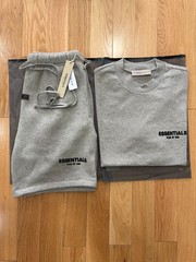 Essentials Set T-shirt and Short in Dark Oatmeal (size M)