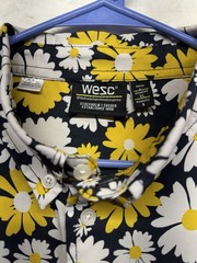 WeSC Men’s XL Short Sleeve Button-Down Button-Up Shirt Black Yellow White Floral
