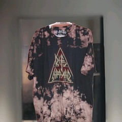 DEF LEPPARD LOGO BLEACH WASH DESIGN MENS TSHIRT SIZE 2XL NEW WITH TAGS