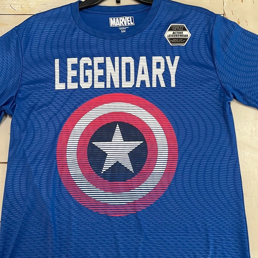 Marvel Performance Graphic Tee Shirt Captain America Loose Fit Tag Free Small