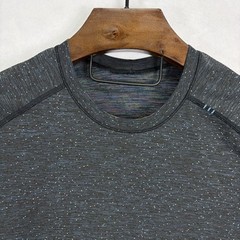 Lululemon Shirt Mens Medium Speckled Spotted Dot Space Performance Athletic TEE