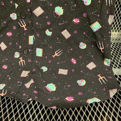 Disney Our Universe Hocus Pocus Graphic Print Button-Up Shirt Black Large