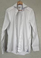 WHITE COTTON TWILL FITTED BODY DRESS SHIRT GEOMETRIC TRIM – STENSTRÖMS SZ15.5 39