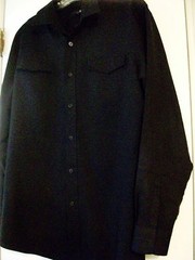 Black Dress Shirt by Murano Size Large 2 Front Hidden Pockets Button front LS