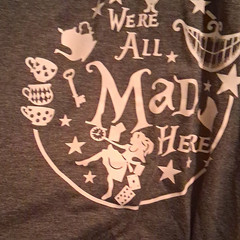 Men’s M Gray Crew Neck Short Sleeve Alice in Wonderland “We’re All Mad Here” Tee