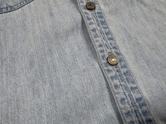 Vintage Levi’s 90’s Red Tab Light Blue Denim Long Sleeve Shirt size S/M