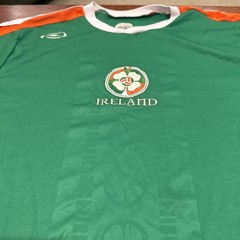 Men’s Ireland Soccer/Football Jersey Size Large with Four Leaf Clovers Green