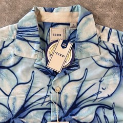 ROWM Shirt Artist Series Mens Small Blue Lillies Beach Vacation Resort Swim
