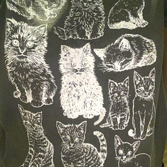White Cat Graphic Print T-Shirt L Regular Short Sleeve