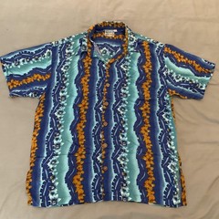 Pineapple Moon Shirt Mens Medium Rayon Hawaiian Aloha Floral Button Up Beach