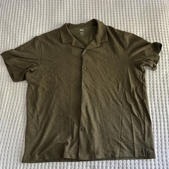 Uniqlo Men’s Camp Collar Shirt Olive Green, Short Sleeve, Button-Up, Size XL
