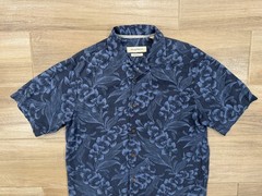 Tommy Bahama Men’s Silk Button Shirt MEDIUM Blue Floral Hawaiian Vacation Casual