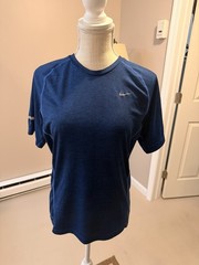Nike Dri Fit Size Small Mens Running Blue Striped Short Sleeve Pullover T Shirt
