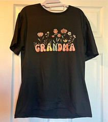 Retro Wildflower Grandma Shirt Women’s Black Graphic Tee Size 2X