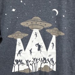 Gildan Softstyle Men’s S Blue Crew Neck Short Sleeve Graphic UFO Alien T-Shirt