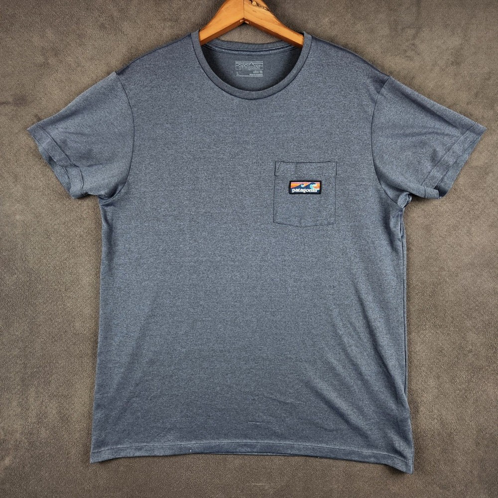Patagonia Hybrid Pocket Responsibili-Tee Mens Large Slim Fit Dolomite Blue 52675