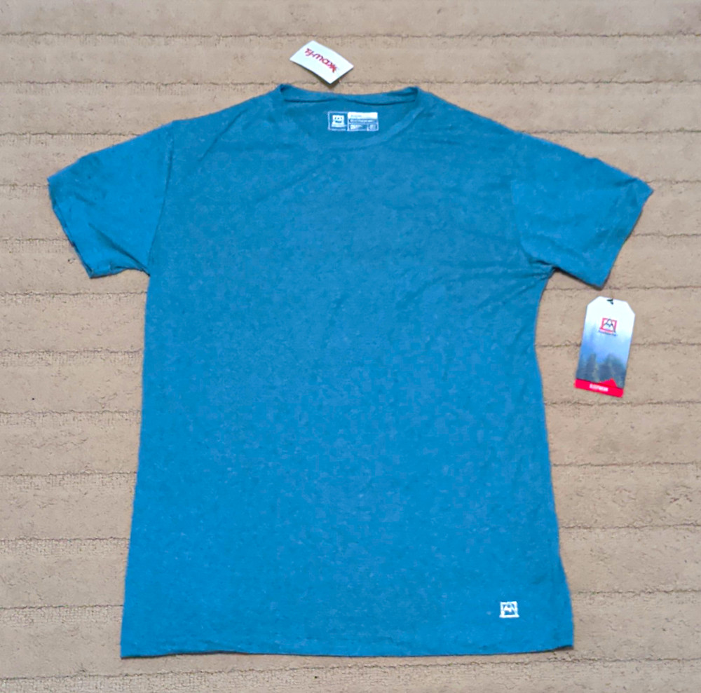 Avalanche Men’s M Blue Solid Crew Neck Short Sleeve Poly/Spandex T-Shirt