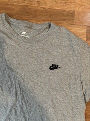 Nike The Nike Tee Gray Solid Logo Crew Neck Short Sleeve Men’s T-Shirt 2XL